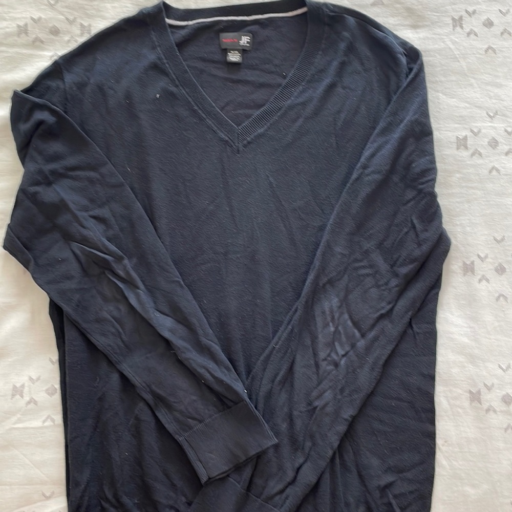 Men’s V-Neck Sweater